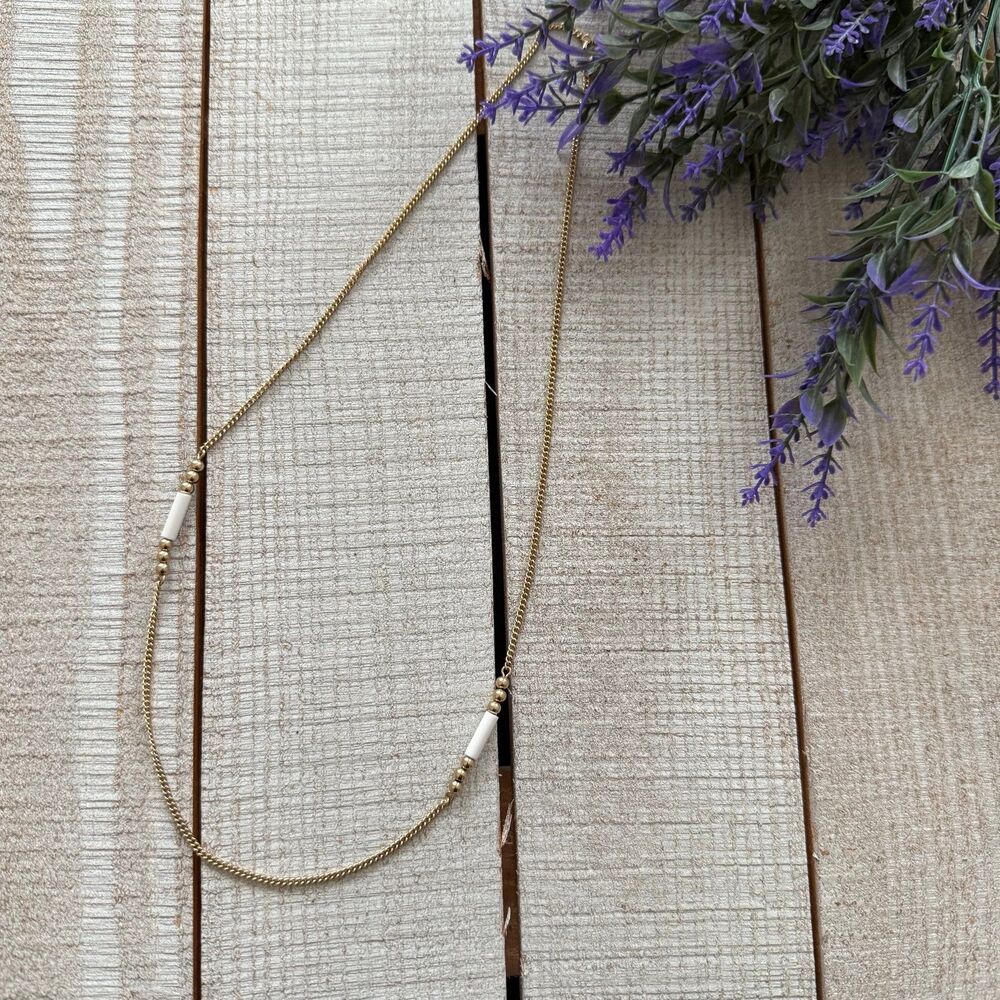 Vintage Avon 1980 Gold Tone Necklace